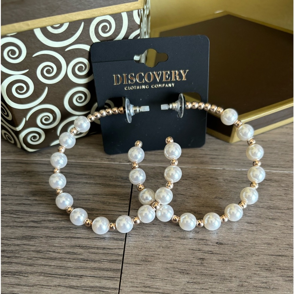Elegant Faux Pearls Hoop Earrings